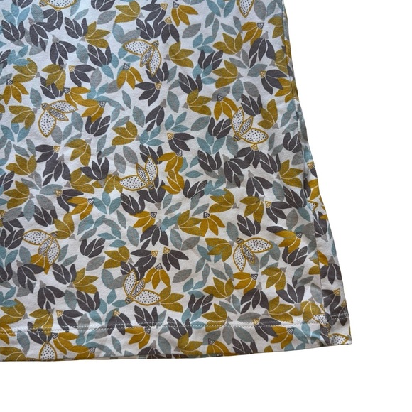Leaf Pattern Short Sleeve Tee - Picture 4 of 8